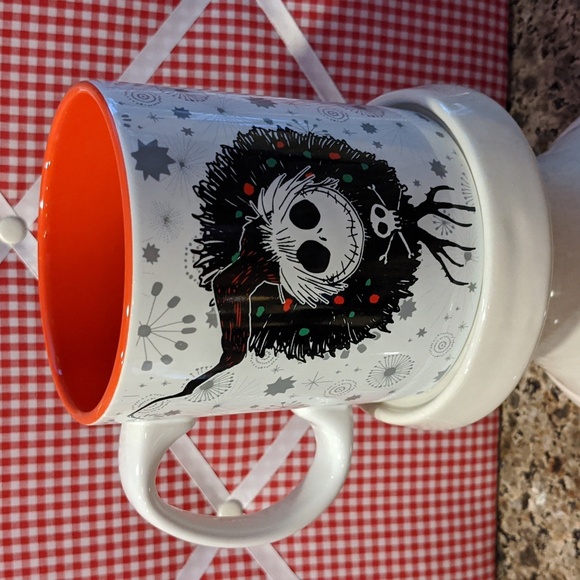 Santa Jack Wreath Mug 20 oz Nightmare Before Christmas Disney Haunted Mansion - Picture 2 of 4